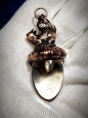 Veverka - křišťál - galvanoplastika