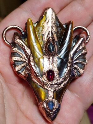 Dračí talisman - Tygří oko , granát , hematit , měsíční kámen