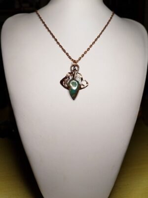 Talisman síly a obnovy – chryzopras  a jedle bělokorá