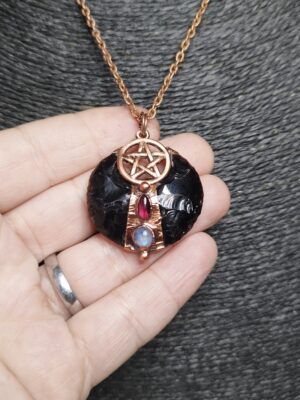 🌑✨ Talisman „Brána živlů“ – ochrana, síla a duchovní spojení